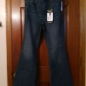 Sofia Vergara Melissa style jeans size 6short
